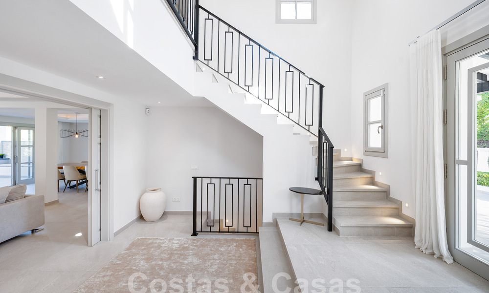 Villa contemporaine andalouse de luxe à vendre dans un environnement de golf haut de gamme à Nueva Andalucia, Marbella 59933