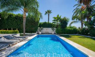 Villa contemporaine andalouse de luxe à vendre dans un environnement de golf haut de gamme à Nueva Andalucia, Marbella 59941 