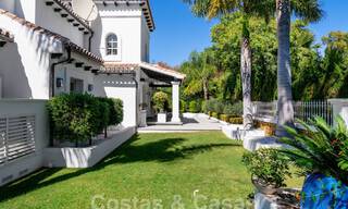 Villa contemporaine andalouse de luxe à vendre dans un environnement de golf haut de gamme à Nueva Andalucia, Marbella 59944 