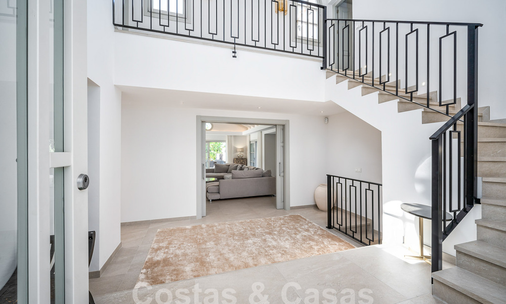 Villa contemporaine andalouse de luxe à vendre dans un environnement de golf haut de gamme à Nueva Andalucia, Marbella 59950