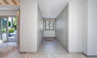 Villa contemporaine andalouse de luxe à vendre dans un environnement de golf haut de gamme à Nueva Andalucia, Marbella 59955 