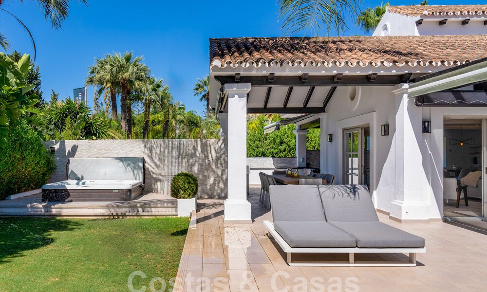 Villa contemporaine andalouse de luxe à vendre dans un environnement de golf haut de gamme à Nueva Andalucia, Marbella 59956