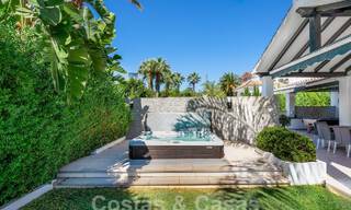 Villa contemporaine andalouse de luxe à vendre dans un environnement de golf haut de gamme à Nueva Andalucia, Marbella 59957 