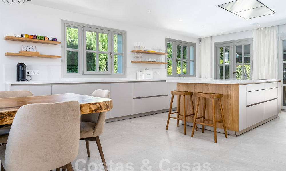 Villa contemporaine andalouse de luxe à vendre dans un environnement de golf haut de gamme à Nueva Andalucia, Marbella 59959