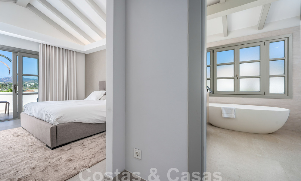 Villa contemporaine andalouse de luxe à vendre dans un environnement de golf haut de gamme à Nueva Andalucia, Marbella 59972