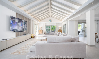 Villa contemporaine andalouse de luxe à vendre dans un environnement de golf haut de gamme à Nueva Andalucia, Marbella 59974 