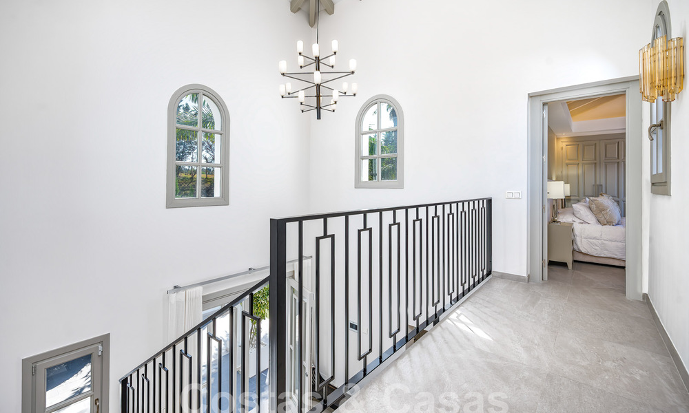 Villa contemporaine andalouse de luxe à vendre dans un environnement de golf haut de gamme à Nueva Andalucia, Marbella 59978