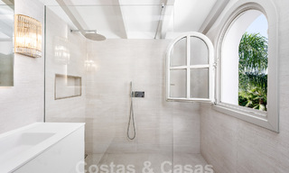 Villa contemporaine andalouse de luxe à vendre dans un environnement de golf haut de gamme à Nueva Andalucia, Marbella 59982 