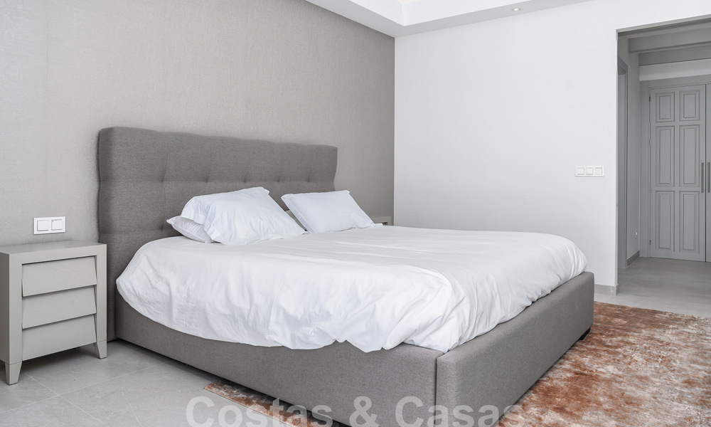 Villa contemporaine andalouse de luxe à vendre dans un environnement de golf haut de gamme à Nueva Andalucia, Marbella 59987