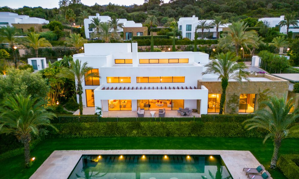 Villa de luxe moderniste à vendre, sur un terrain de golf primé de la Costa del Sol 59891