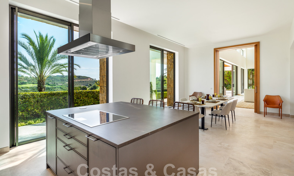 Villa de luxe moderniste à vendre, sur un terrain de golf primé de la Costa del Sol 59907