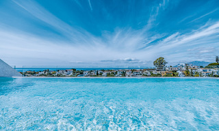 Villa boutique à vendre avec piscine à débordement et vue panoramique sur la mer à Nueva Andalucia, Marbella 59720 