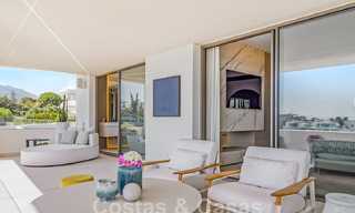 Villa boutique à vendre avec piscine à débordement et vue panoramique sur la mer à Nueva Andalucia, Marbella 59726 