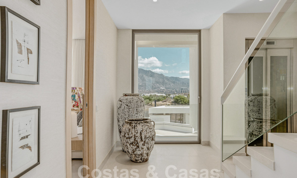 Villa boutique à vendre avec piscine à débordement et vue panoramique sur la mer à Nueva Andalucia, Marbella 59730