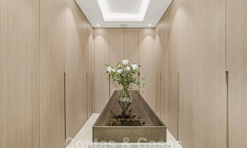 Villa boutique à vendre avec piscine à débordement et vue panoramique sur la mer à Nueva Andalucia, Marbella 59732