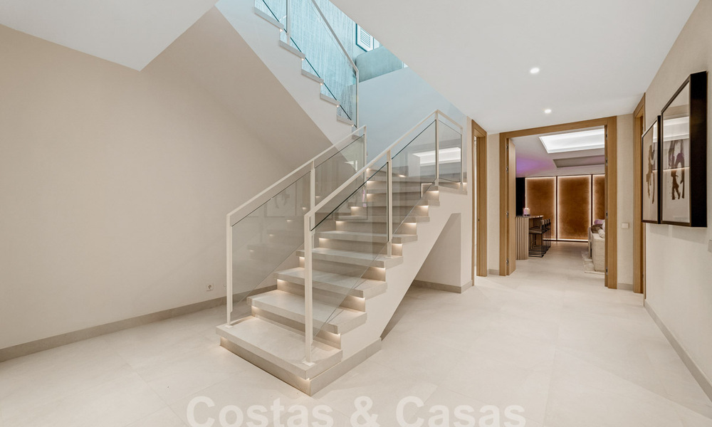 Villa boutique à vendre avec piscine à débordement et vue panoramique sur la mer à Nueva Andalucia, Marbella 59736