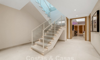 Villa boutique à vendre avec piscine à débordement et vue panoramique sur la mer à Nueva Andalucia, Marbella 59736 