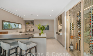 Villa boutique à vendre avec piscine à débordement et vue panoramique sur la mer à Nueva Andalucia, Marbella 59743 