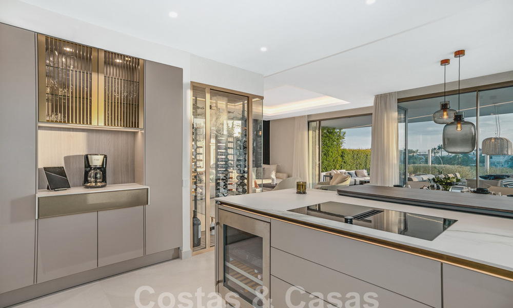 Villa boutique à vendre avec piscine à débordement et vue panoramique sur la mer à Nueva Andalucia, Marbella 59744