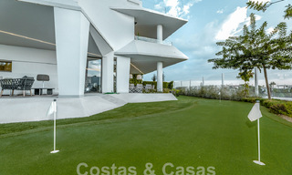 Villa boutique à vendre avec piscine à débordement et vue panoramique sur la mer à Nueva Andalucia, Marbella 59750 