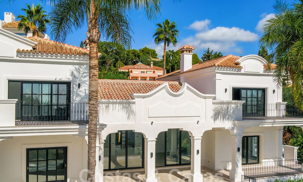 Villa de luxe de style architectural classique et andalou avec vue sur la mer à vendre sur le Nouveau Mille d'Or, Marbella - Estepona 60084