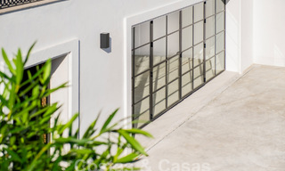 Villa de luxe de style architectural classique et andalou avec vue sur la mer à vendre sur le Nouveau Mille d'Or, Marbella - Estepona 60089 