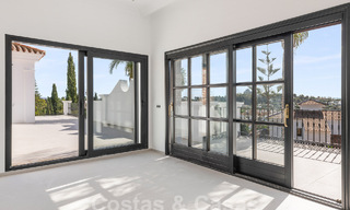 Villa de luxe de style architectural classique et andalou avec vue sur la mer à vendre sur le Nouveau Mille d'Or, Marbella - Estepona 60098 