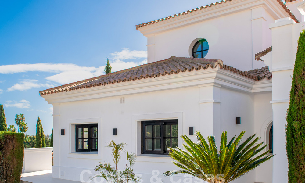 Villa de luxe de style architectural classique et andalou avec vue sur la mer à vendre sur le Nouveau Mille d'Or, Marbella - Estepona 60101