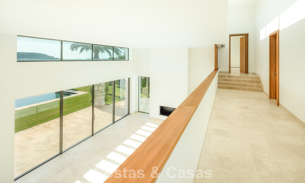 Villa contemporaine de luxe à vendre dans une station de golf de première ligne sur la Costa del Sol 60435