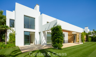 Villa contemporaine de luxe à vendre dans une station de golf de première ligne sur la Costa del Sol 60443 