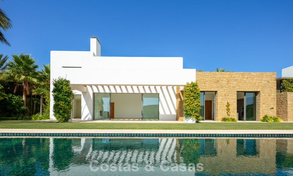 Villa contemporaine de luxe à vendre dans une station de golf de première ligne sur la Costa del Sol 60444