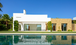 Villa contemporaine de luxe à vendre dans une station de golf de première ligne sur la Costa del Sol 60444 