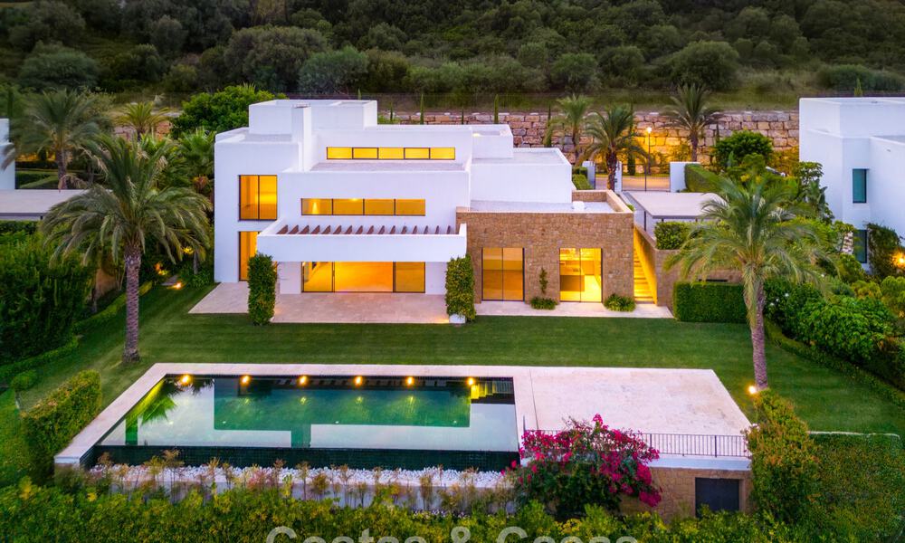 Villa contemporaine de luxe à vendre dans une station de golf de première ligne sur la Costa del Sol 60452
