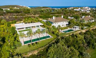 Villa de luxe sophistiquée à vendre à proximité d'un terrain de golf primé sur la Costa del Sol 60156 