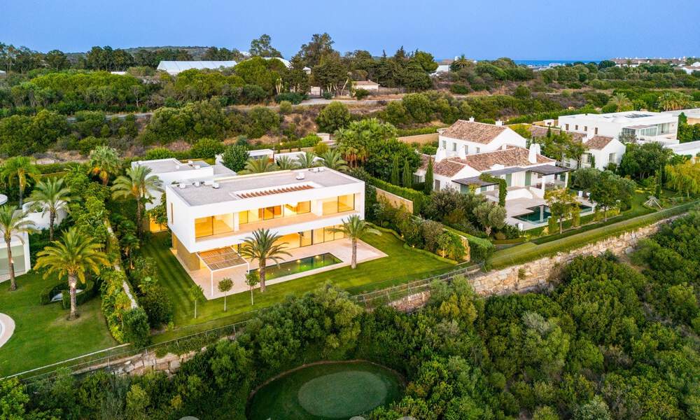Villa design ultra-luxueuse à vendre dans une station de golf supérieure sur la Costa del Sol 60170