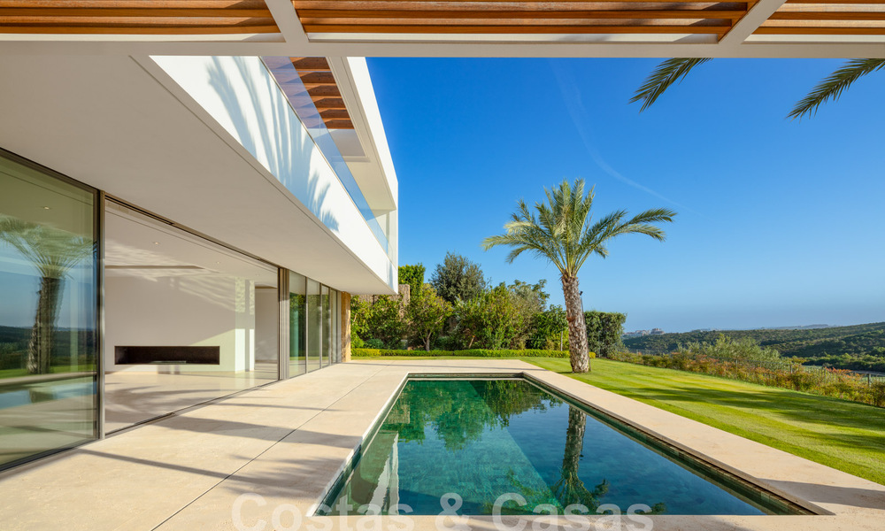Villa design ultra-luxueuse à vendre dans une station de golf supérieure sur la Costa del Sol 60187