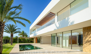 Villa design ultra-luxueuse à vendre dans une station de golf supérieure sur la Costa del Sol 60188 