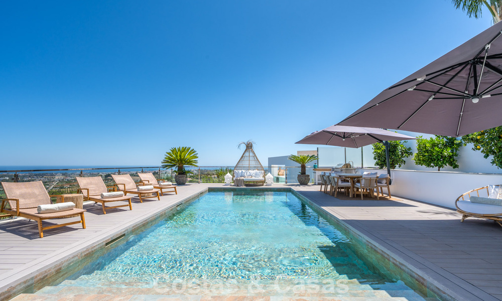Villa de luxe sophistiquée à vendre dans un complexe de golf exclusif avec vue panoramique à La Quinta, Marbella - Benahavis 60417