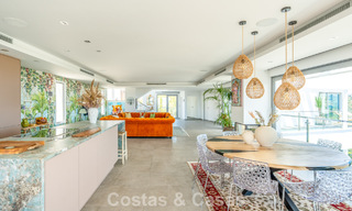 Villa de luxe sophistiquée à vendre dans un complexe de golf exclusif avec vue panoramique à La Quinta, Marbella - Benahavis 60418 