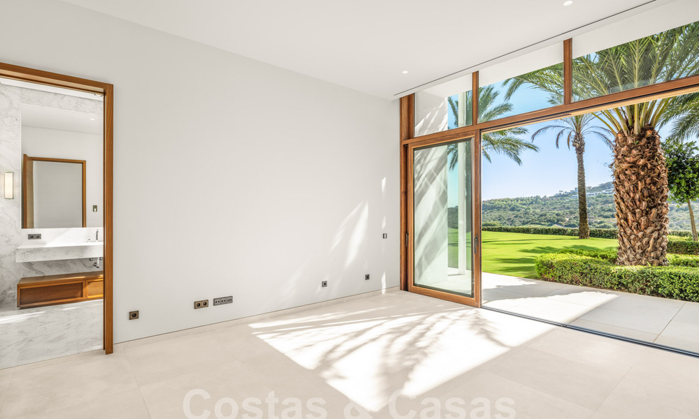 Nouvelle villa de luxe en première ligne d'un terrain de golf de première classe sur la Costa del Sol 60220