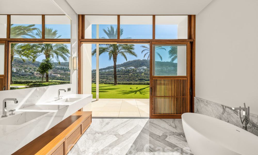 Nouvelle villa de luxe en première ligne d'un terrain de golf de première classe sur la Costa del Sol 60222