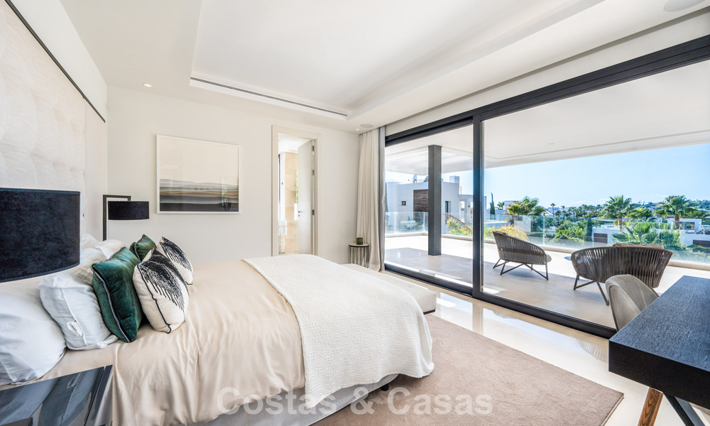 Villa de luxe sophistiquée au design moderne à vendre dans une communauté protégée de la vallée du golf de Nueva Andalucia à Marbella 60363