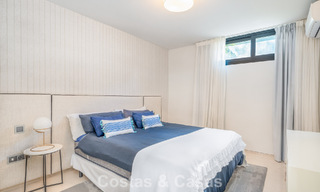 Villa de luxe sophistiquée au design moderne à vendre dans une communauté protégée de la vallée du golf de Nueva Andalucia à Marbella 60369 