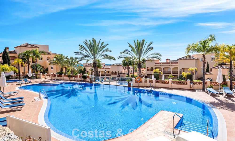 Spacieux appartement à vendre avec vue sur la mer dans un complexe de golf de première ligne sur le nouveau Golden Mile, Marbella - Estepona 60379
