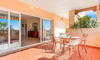 Spacieux appartement à vendre avec vue sur la mer dans un complexe de golf de première ligne sur le nouveau Golden Mile, Marbella - Estepona 60381 