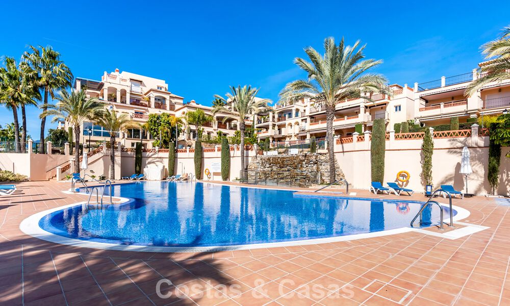 Spacieux appartement à vendre avec vue sur la mer dans un complexe de golf de première ligne sur le nouveau Golden Mile, Marbella - Estepona 60386