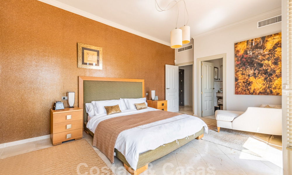 Villa de luxe de style andalou à vendre dans les collines de La Quinta, Benahavis - Marbella 60648