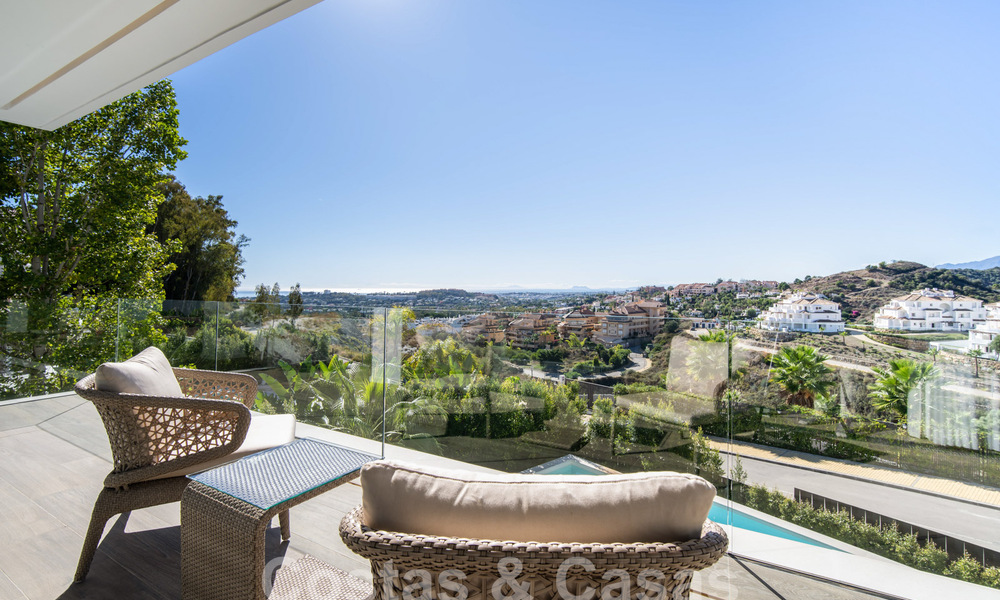 Villa de luxe sophistiquée à l'architecture ultramoderne à vendre dans la vallée du golf de Nueva Andalucia, Marbella 60588