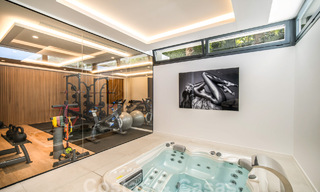 Villa de luxe sophistiquée à l'architecture ultramoderne à vendre dans la vallée du golf de Nueva Andalucia, Marbella 60593 