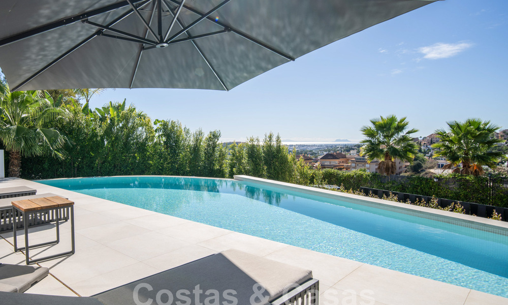 Villa de luxe sophistiquée à l'architecture ultramoderne à vendre dans la vallée du golf de Nueva Andalucia, Marbella 60605